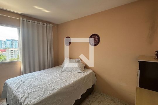 Quarto de apartamento à venda com 3 quartos, 70m² em Vila Bela Vista, Santo André