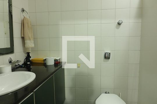 Quarto 1 - Suíte Banheiro  de casa à venda com 3 quartos, 260m² em Jardim do Mar, São Bernardo do Campo