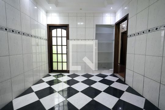 Copa de casa para alugar com 3 quartos, 200m² em Vila América, Santo André