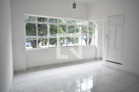 Quarto 2 de casa para alugar com 2 quartos, 250m² em Vila Clementino, São Paulo