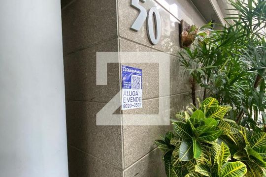 Placa de apartamento à venda com 2 quartos, 103m² em Leblon, Rio de Janeiro