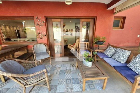 Casa à venda com 4 quartos, 376m² em Residencial Seis (Alphaville), Santana de Parnaíba