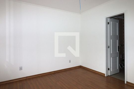 Suite de apartamento para alugar com 4 quartos, 143m² em São João, Porto Alegre