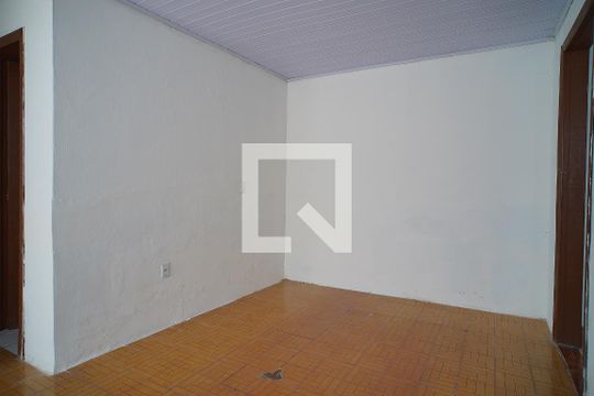 Casa para alugar com 1 quarto, 47m² em Rubem Berta, Porto Alegre