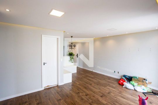 Sala de apartamento para alugar com 2 quartos, 62m² em Centro, Diadema