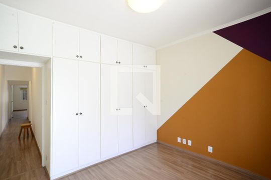 Suíte 1 de casa à venda com 3 quartos, 300m² em Vila Mariana, São Paulo