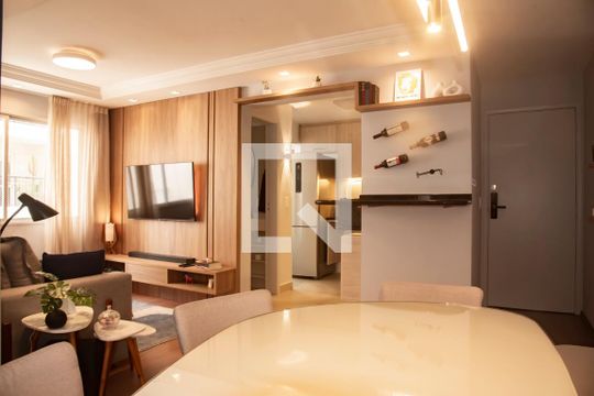 Sala de apartamento à venda com 2 quartos, 64m² em Chácara Inglesa, São Paulo