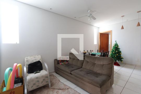 Sala e Cozinha de casa à venda com 4 quartos, 200m² em Parque Luis Mucciolo, São Paulo