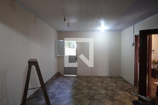 Garagem de casa para alugar com 3 quartos, 100m² em  Rio Branco, Canoas