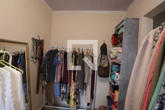 Quarto 1 de casa para alugar com 3 quartos, 100m² em  Rio Branco, Canoas