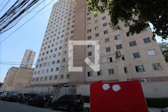 Fachada de apartamento para alugar com 1 quarto, 26m² em Cidade Satelite Santa Barbara, São Paulo