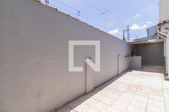 Quintal de casa à venda com 2 quartos, 120m² em Penha de França, São Paulo