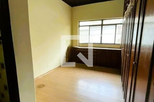 Casa à venda com 4 quartos, 345m² em Quintas, Nova Lima