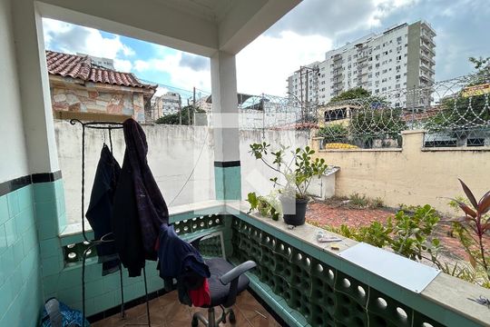 Varanda de casa à venda com 4 quartos, 600m² em Cachambi, Rio de Janeiro
