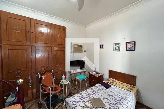 Quarto 2 de casa à venda com 4 quartos, 600m² em Cachambi, Rio de Janeiro