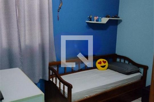 Casa à venda com 3 quartos, 210m² em Parque Novo Oratório, Santo André