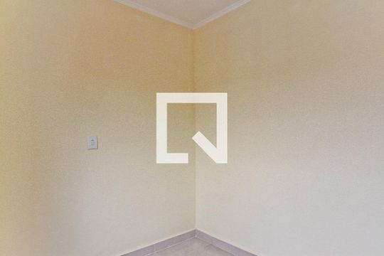 Quarto 2 de apartamento para alugar com 2 quartos, 65m² em Vila Mangalot, São Paulo