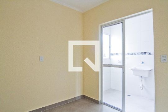 Quarto 1 de apartamento para alugar com 2 quartos, 65m² em Vila Mangalot, São Paulo