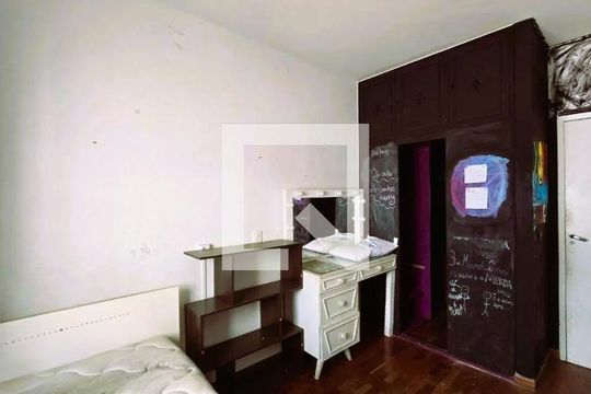 Casa para alugar com 4 quartos, 408m² em Buritis, Belo Horizonte