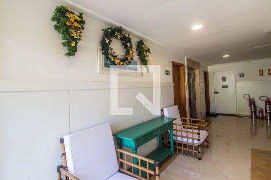 Hall social de apartamento à venda com 2 quartos, 113m² em Tamboré, Santana de Parnaíba