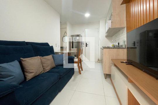 Sala/cozinha de apartamento para alugar com 1 quarto, 30m² em Centro Histórico de São Paulo, São Paulo