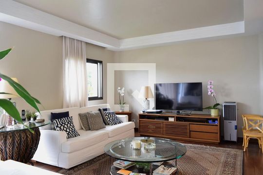 Sala de apartamento à venda com 4 quartos, 267m² em Vila Madalena, São Paulo