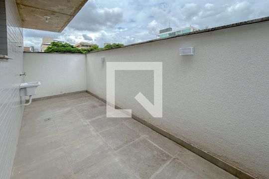 Apartamento à venda com 2 quartos, 116m² em Castelo, Belo Horizonte