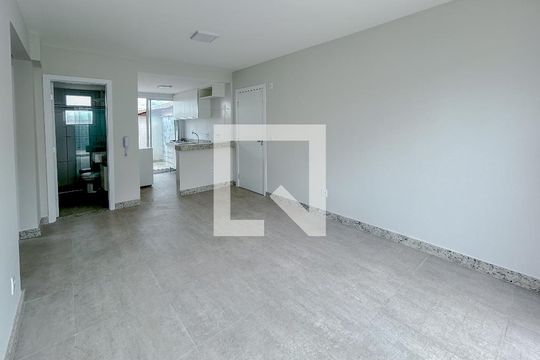 Apartamento à venda com 2 quartos, 116m² em Castelo, Belo Horizonte