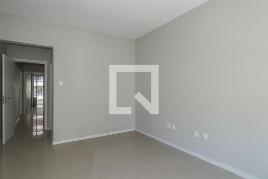 Quarto Suíte de apartamento à venda com 3 quartos, 150m² em Bom Fim, Porto Alegre