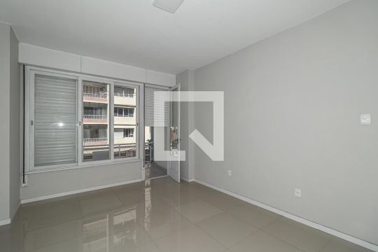 Quarto 2 de apartamento à venda com 3 quartos, 150m² em Bom Fim, Porto Alegre