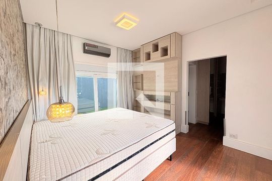 Suíte Master de casa de condomínio para alugar com 4 quartos, 362m² em Parque Cecap, Jundiaí