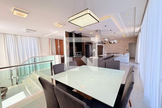Sala de Jantar de casa de condomínio para alugar com 4 quartos, 362m² em Parque Cecap, Jundiaí