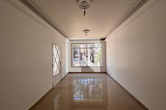 Casa para alugar com 3 quartos, 230m² em Vila Clementino, São Paulo