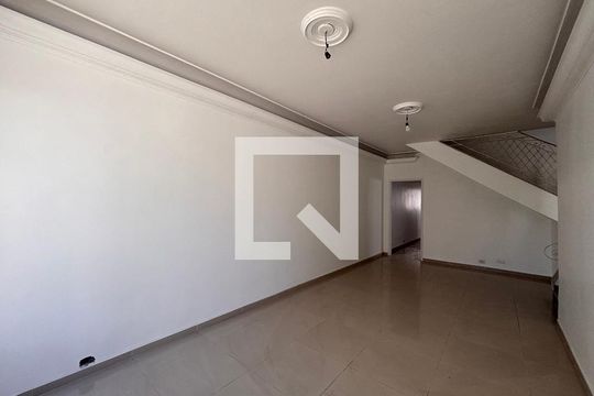 Casa para alugar com 3 quartos, 230m² em Vila Clementino, São Paulo