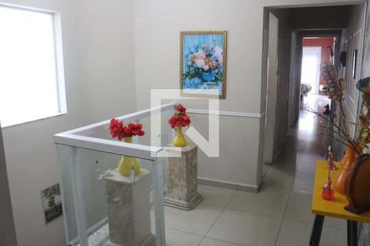 Escada de casa à venda com 4 quartos, 200m² em Campestre, São Caetano do Sul