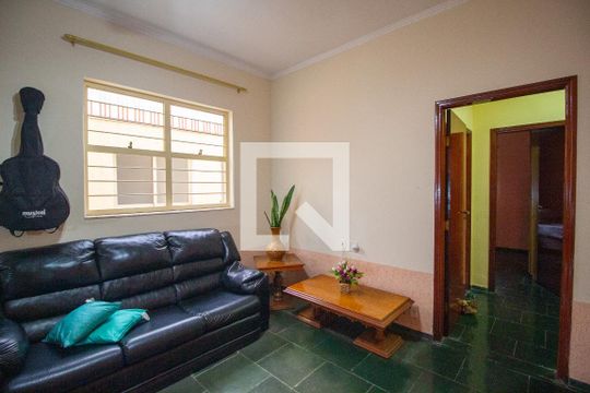 Sala 1 de casa para alugar com 3 quartos, 380m² em Jardim Simus, Sorocaba