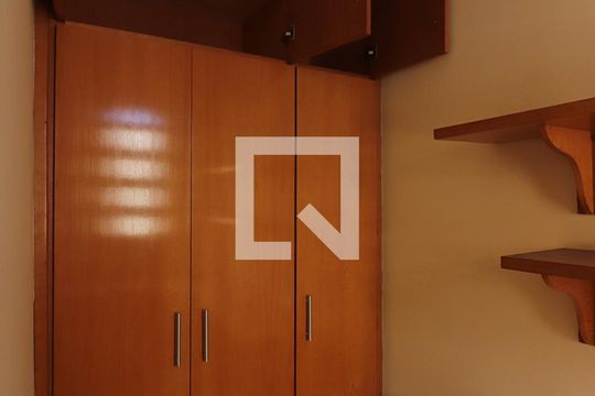 Quarto 1 Closet de casa à venda com 3 quartos, 156m² em Parque Santo Antonio, São Bernardo do Campo