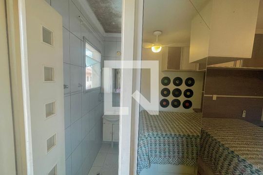 Quarto 1 de casa à venda com 2 quartos, 70m² em Jardim Flor do Campo, Guarulhos
