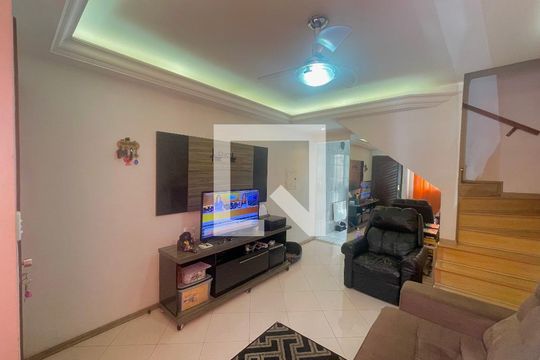Sala de casa à venda com 2 quartos, 70m² em Jardim Flor do Campo, Guarulhos