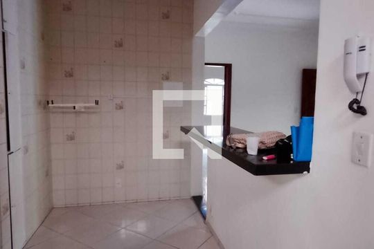 Casa à venda com 4 quartos, 220m² em Ouro Preto, Belo Horizonte