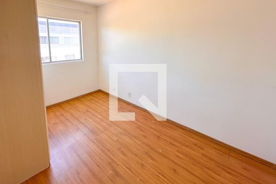 Quarto 1 de apartamento para alugar com 2 quartos, 55m² em Sertão do Maruim, São José