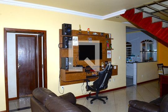 Sala de casa à venda com 3 quartos, 167m² em Vitoria, Belo Horizonte