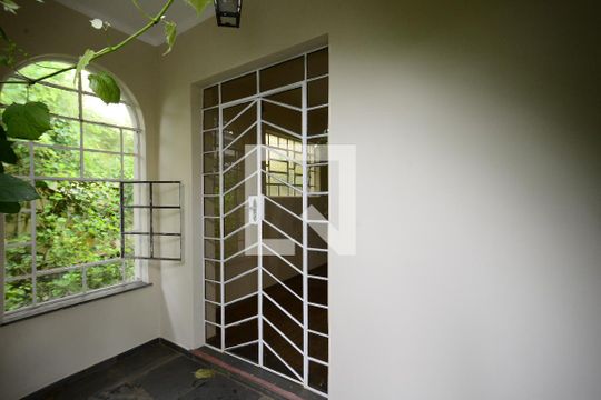 Casa para alugar com 2 quartos, 275m² em Vila Deodoro, São Paulo
