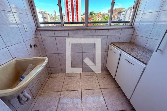 Apartamento à venda com 3 quartos, 200m² em Bairro da Glória, Contagem