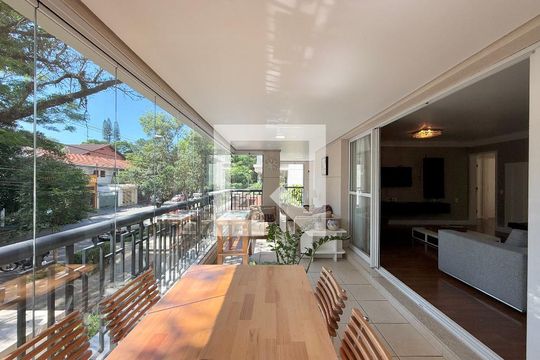 Varanda  de apartamento à venda com 4 quartos, 185m² em Santo Amaro, São Paulo