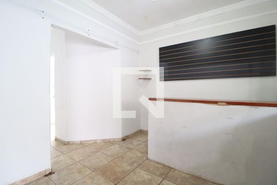 Sala de casa para alugar com 3 quartos, 150m² em Carajás, Uberlândia
