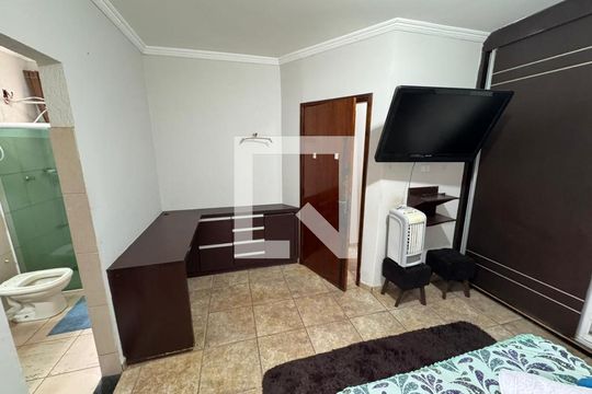 Quarto 3 - Suíte de casa para alugar com 3 quartos, 150m² em Carajás, Uberlândia
