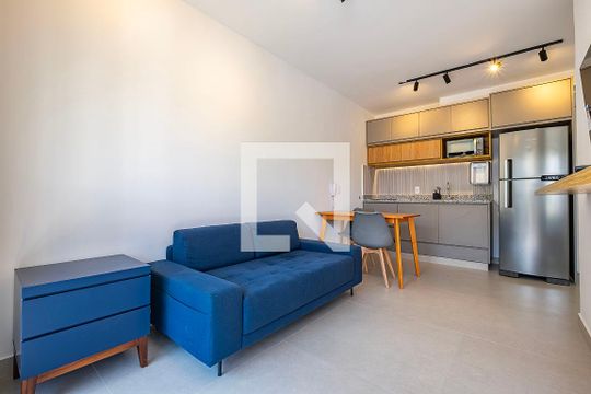 Sala/Cozinha de apartamento à venda com 1 quarto, 32m² em Pinheiros, São Paulo