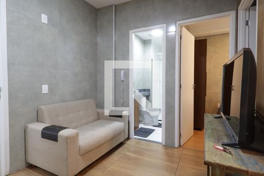 Sala de apartamento para alugar com 2 quartos, 30m² em Vila Sônia, São Paulo