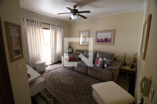 Sala de TV de casa à venda com 3 quartos, 280m² em Jardim Santana, Campinas